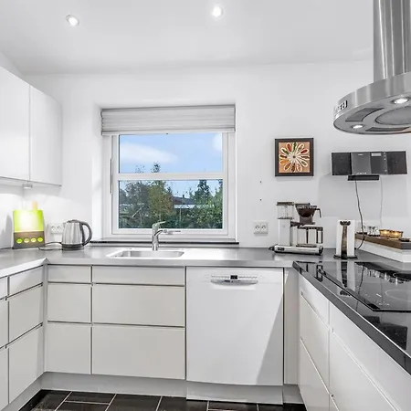 Laulu - 200m From The Sea By Interhome Bøtø By