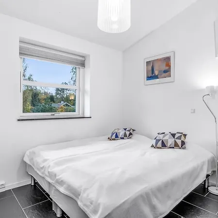 Laulu - 200m From The Sea By Interhome Bøtø By